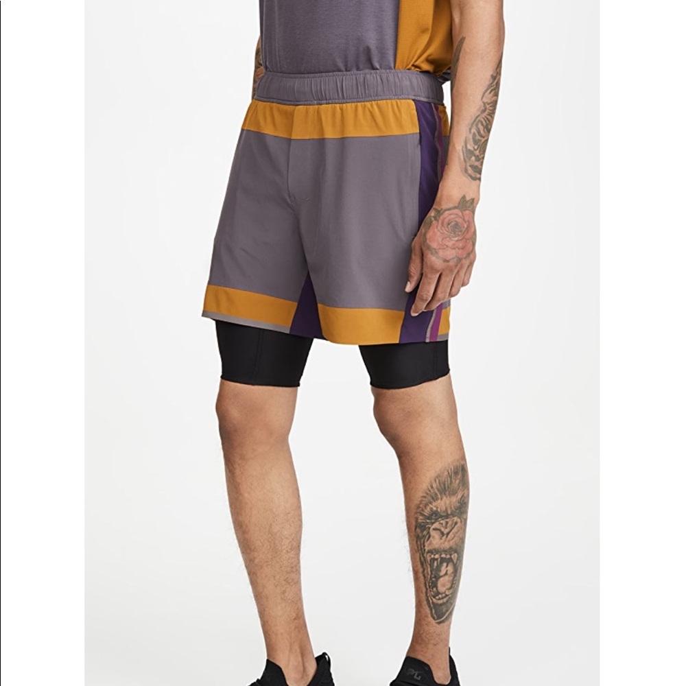 Take the Moment shorts *Lined